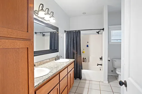 965 NE 10th Street Grants Pass OR 97526