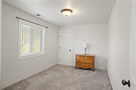 965 NE 10th Street Grants Pass OR 97526