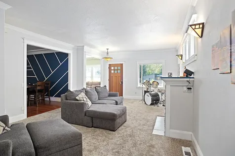 965 NE 10th Street Grants Pass OR 97526