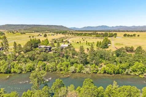 13334 Modoc Road White City OR 97503