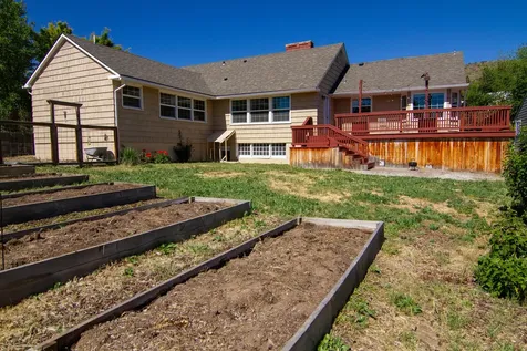 1404 N Eldorado Avenue Klamath Falls OR 97601