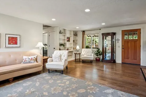 325 E Washington Avenue Sisters OR 97759