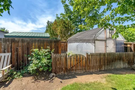 3188 NE Cromwell Court Bend OR 97701
