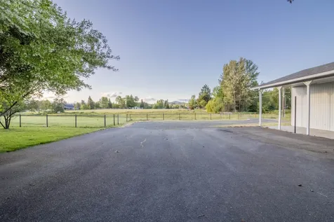 3317 Leonard Road Grants Pass OR 97527