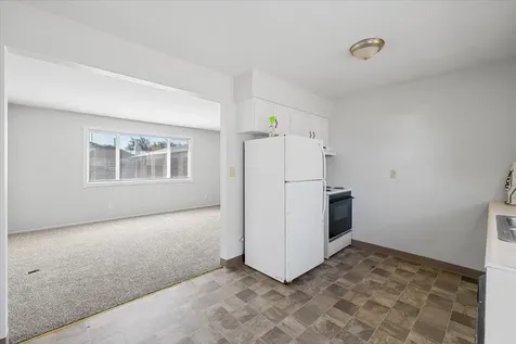 1140 W 8th Street Medford OR 97501