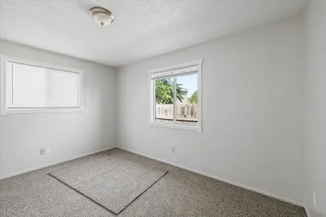 1140 W 8th Street Medford OR 97501