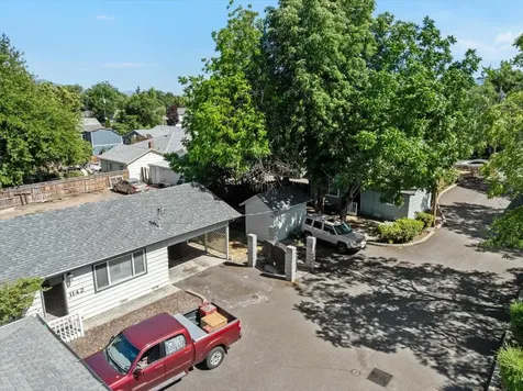 1140 W 8th Street Medford OR 97501
