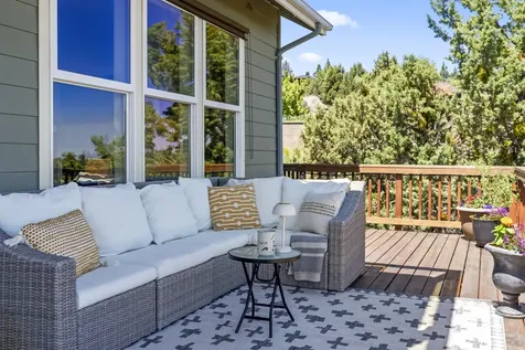 2495 NW 2nd Street Bend OR 97703