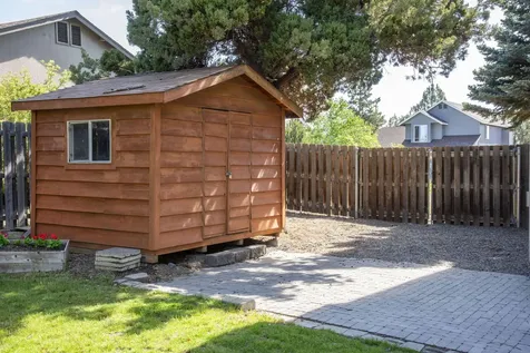 1131 NE Locksley Drive Bend OR 97701