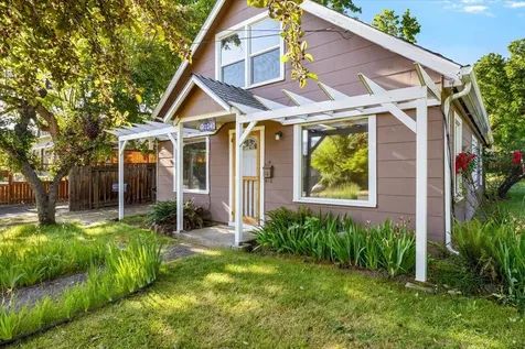 1040 E Main Street Ashland OR 97520