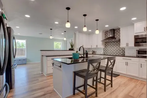 1733 Jessica Circle Central Point OR 97502