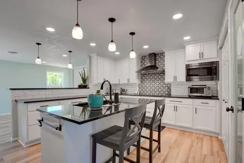 1733 Jessica Circle Central Point OR 97502
