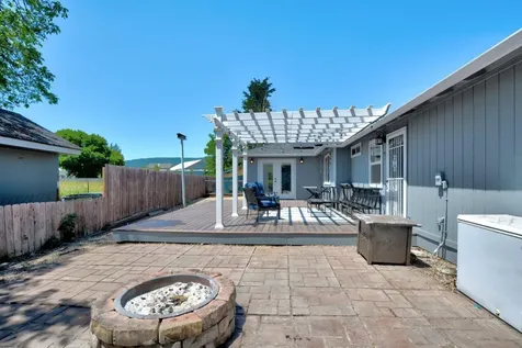 1733 Jessica Circle Central Point OR 97502