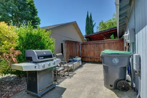 1733 Jessica Circle Central Point OR 97502