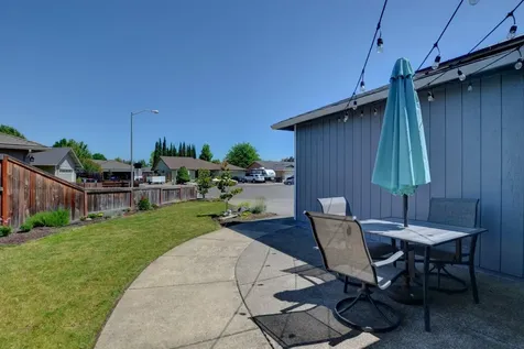 1733 Jessica Circle Central Point OR 97502