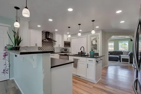 1733 Jessica Circle Central Point OR 97502