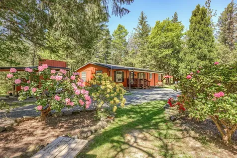 7211 W Evans Creek Road Rogue River OR 97537