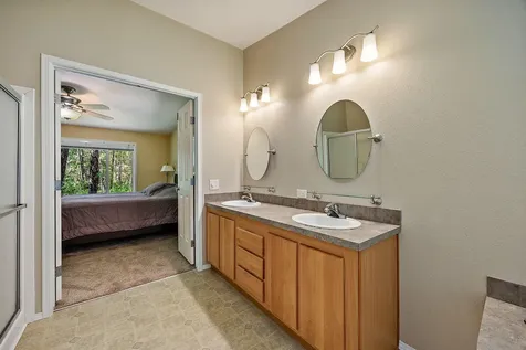 7211 W Evans Creek Road Rogue River OR 97537