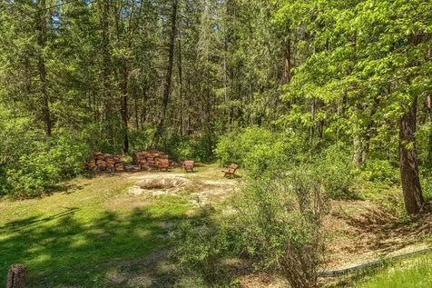 7211 W Evans Creek Road Rogue River OR 97537