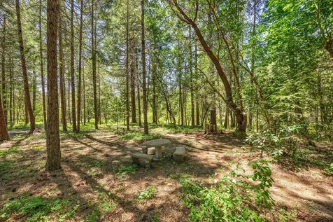 7211 W Evans Creek Road Rogue River OR 97537