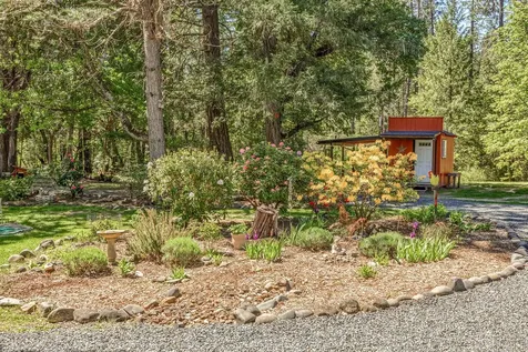 7211 W Evans Creek Road Rogue River OR 97537