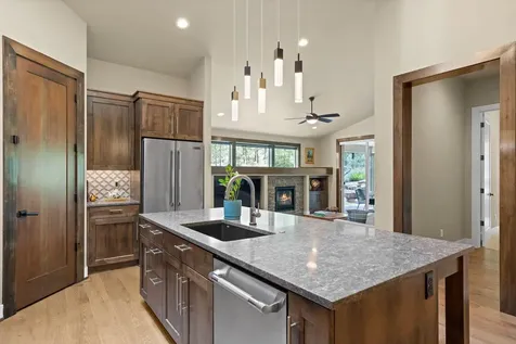 19651 Painted Ridge Loop Bend OR 97702