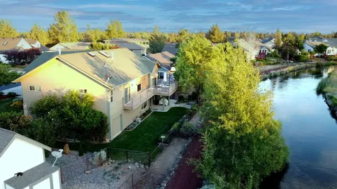 4197 SW Tommy Armour Lane Redmond OR 97756