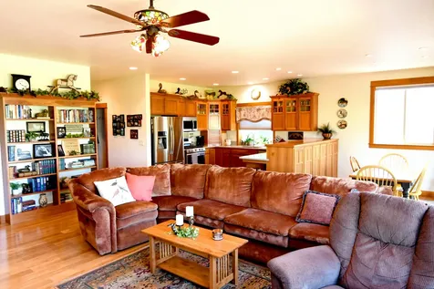 4197 SW Tommy Armour Lane Redmond OR 97756