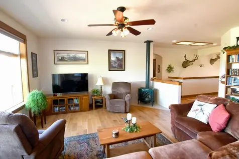 4197 SW Tommy Armour Lane Redmond OR 97756