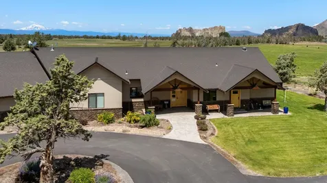 7215 NE 33rd Street Redmond OR 97756