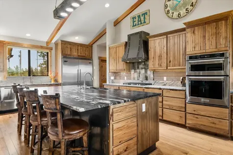 7215 NE 33rd Street Redmond OR 97756
