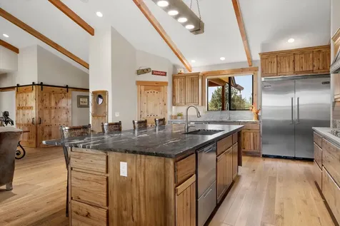 7215 NE 33rd Street Redmond OR 97756