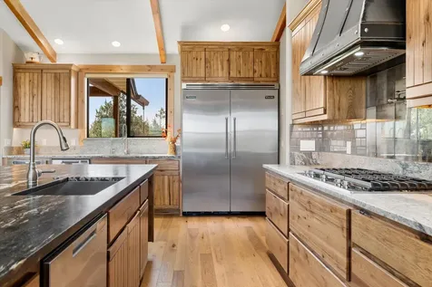 7215 NE 33rd Street Redmond OR 97756