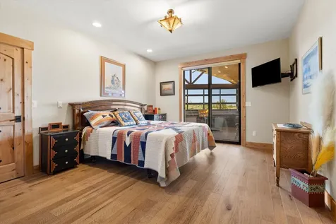 7215 NE 33rd Street Redmond OR 97756