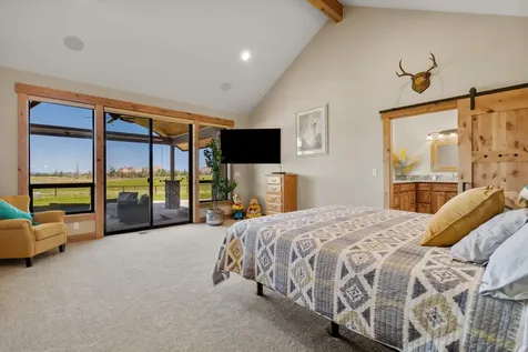 7215 NE 33rd Street Redmond OR 97756