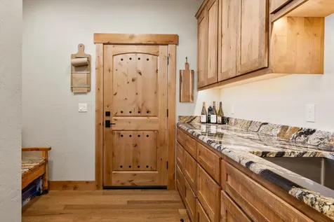 7215 NE 33rd Street Redmond OR 97756