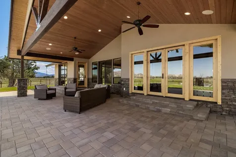 7215 NE 33rd Street Redmond OR 97756