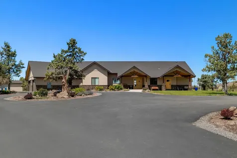 7215 NE 33rd Street Redmond OR 97756