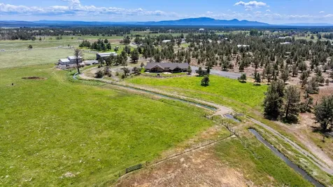 7215 NE 33rd Street Redmond OR 97756