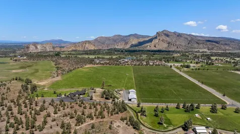 7215 NE 33rd Street Redmond OR 97756