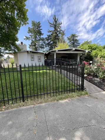 930 Reddy Avenue Medford OR 97504
