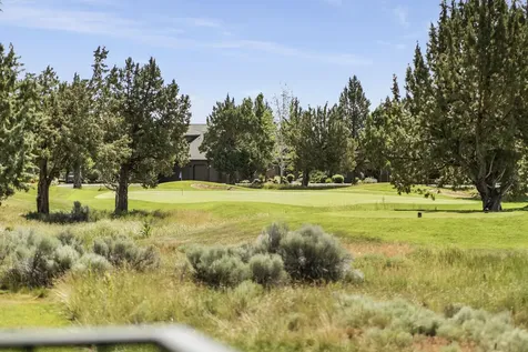 1825 Cinnamon Teal Drive Redmond OR 97756