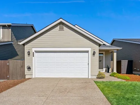 1360 NW Campanella Way Estacada OR 97023