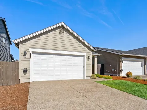 1360 NW Campanella Way Estacada OR 97023