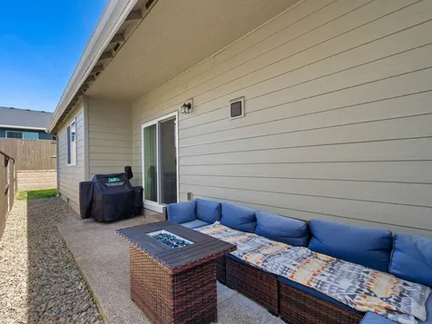 1360 NW Campanella Way Estacada OR 97023