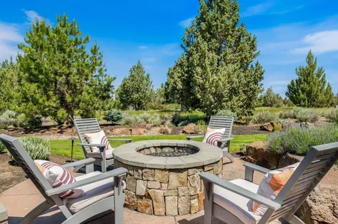 22884 Moss Rock Drive Bend OR 97701