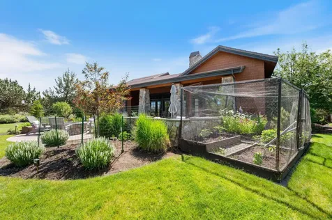22884 Moss Rock Drive Bend OR 97701