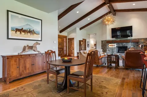 22884 Moss Rock Drive Bend OR 97701