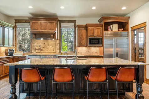 22884 Moss Rock Drive Bend OR 97701