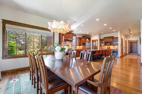 22884 Moss Rock Drive Bend OR 97701